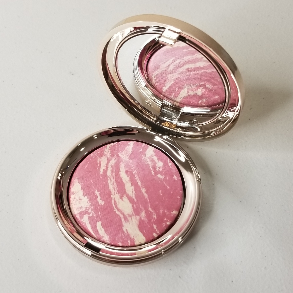 Ciate Marbled Light Blush